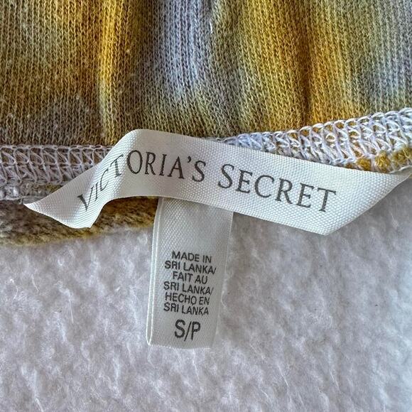 Womens Shorts Size Small Blue Yellow Tie Dye Vegas Girls Trip Bachelorette Pool - Picture 6 of 8